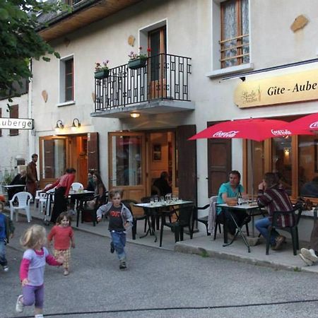 Gite Auberge L'Herbe Tendre Saint-Pierre-dʼEntremont Kültér fotó