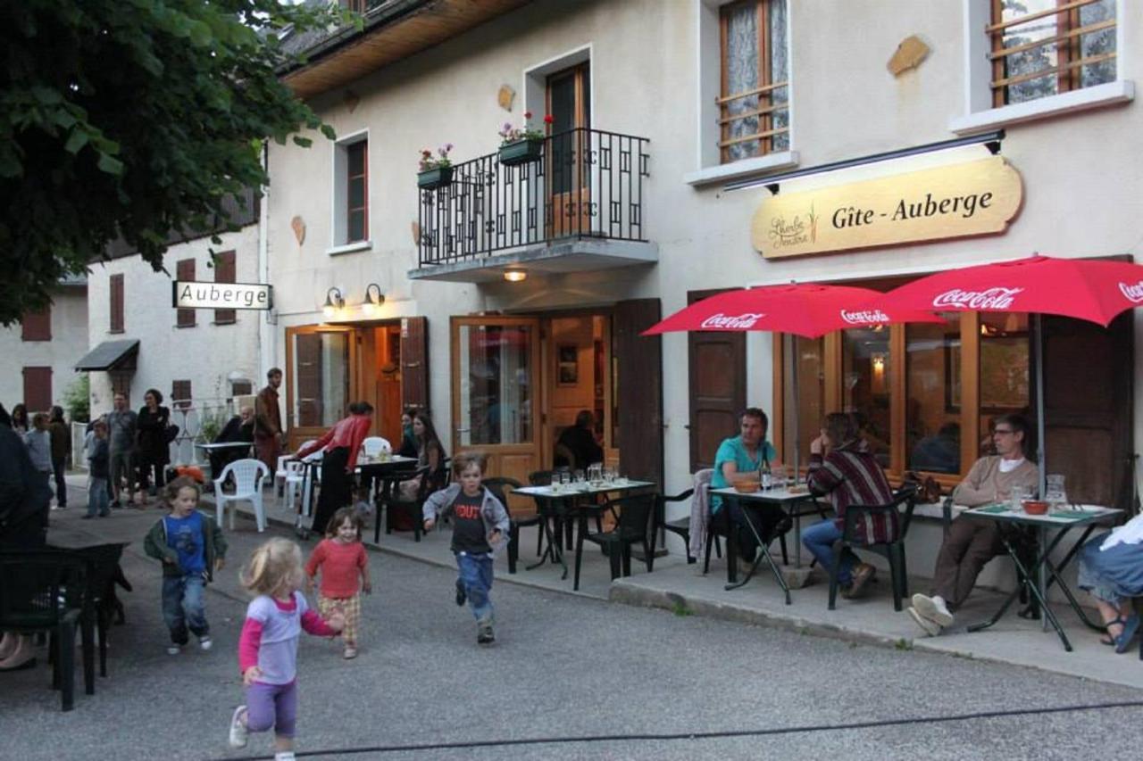 Gite Auberge L'Herbe Tendre Saint-Pierre-dʼEntremont Kültér fotó