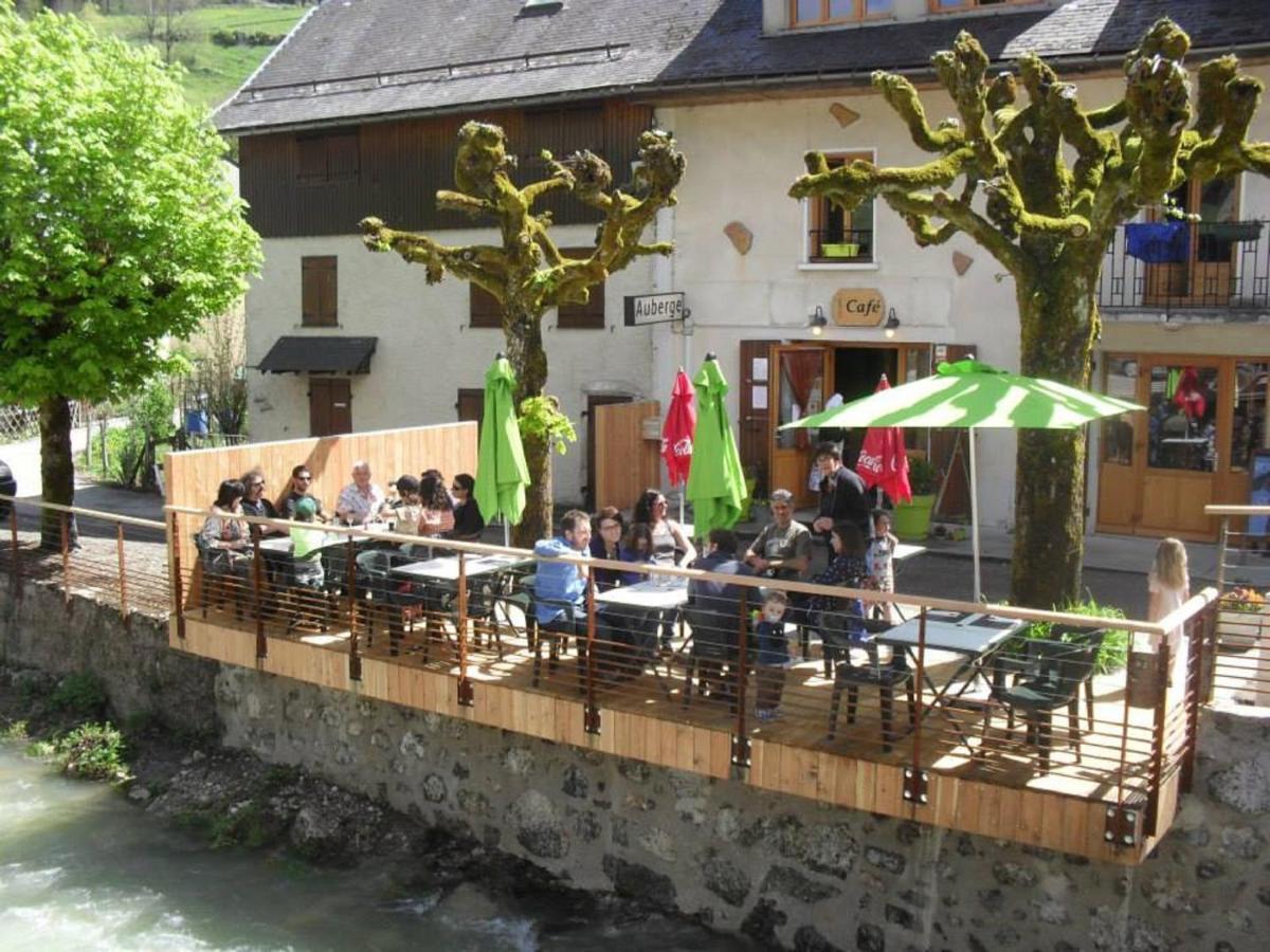 Gite Auberge L'Herbe Tendre Saint-Pierre-dʼEntremont Kültér fotó